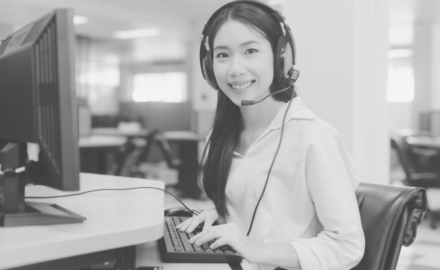 Support team member assisting a student through a technical issue